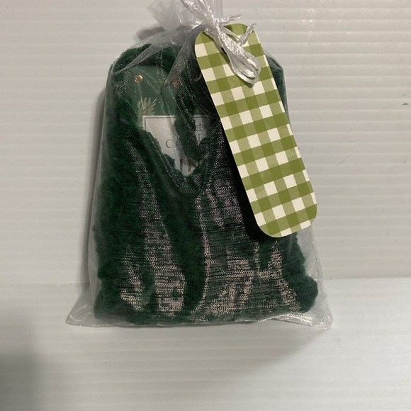 ESSENCIAS de PORTUGAL Cedar Triple Milled Soap Bath Bar Washcloth Gift Set - Picture 5 of 16